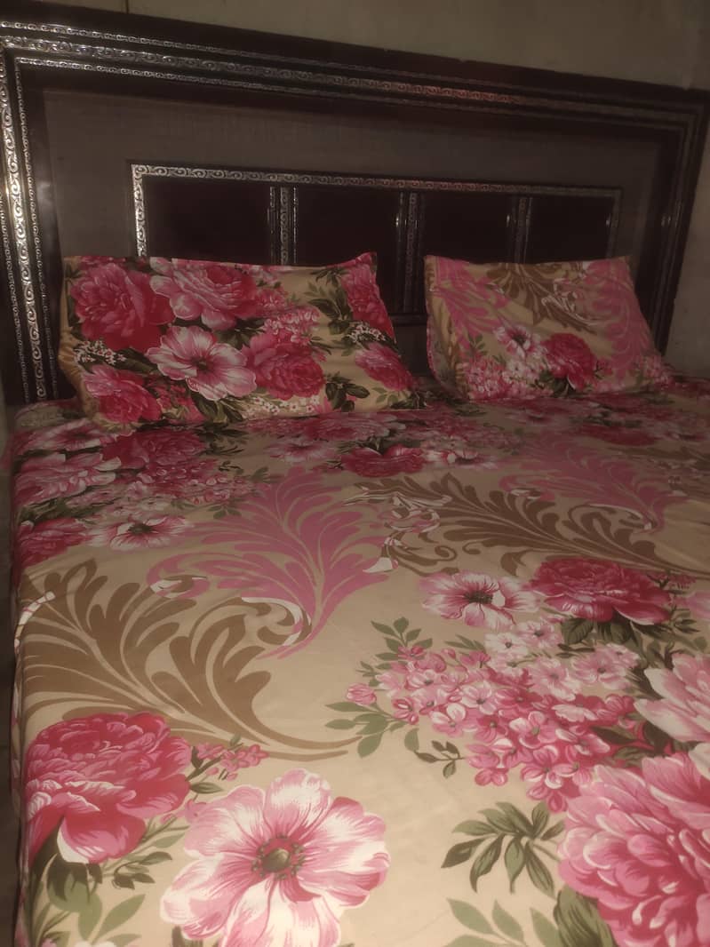 double bed 0