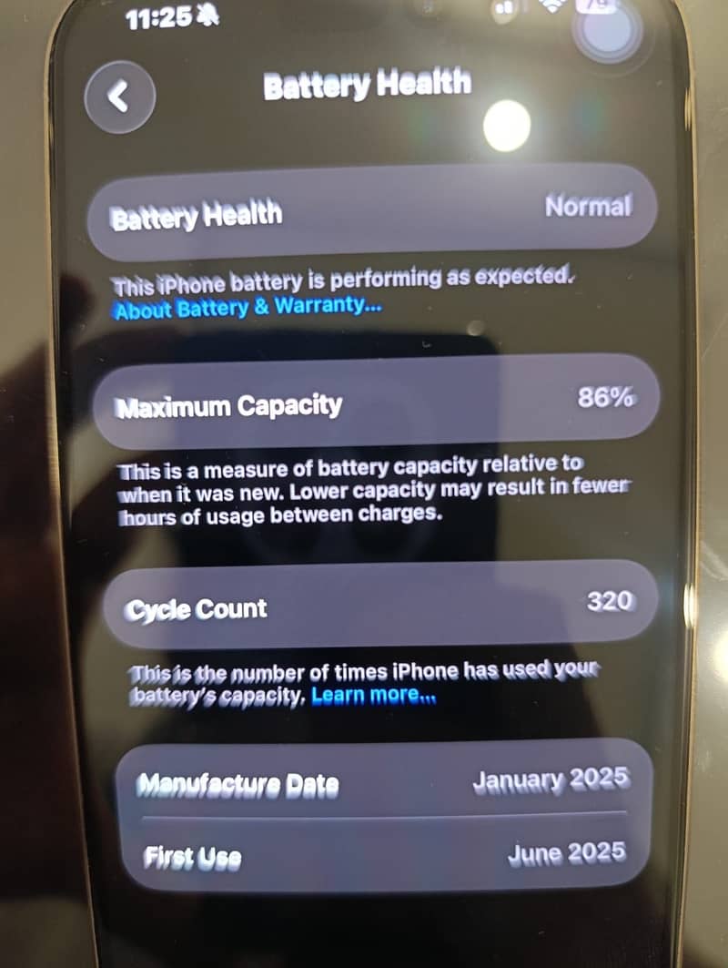 Apple iPhone 16 Pro Max 4