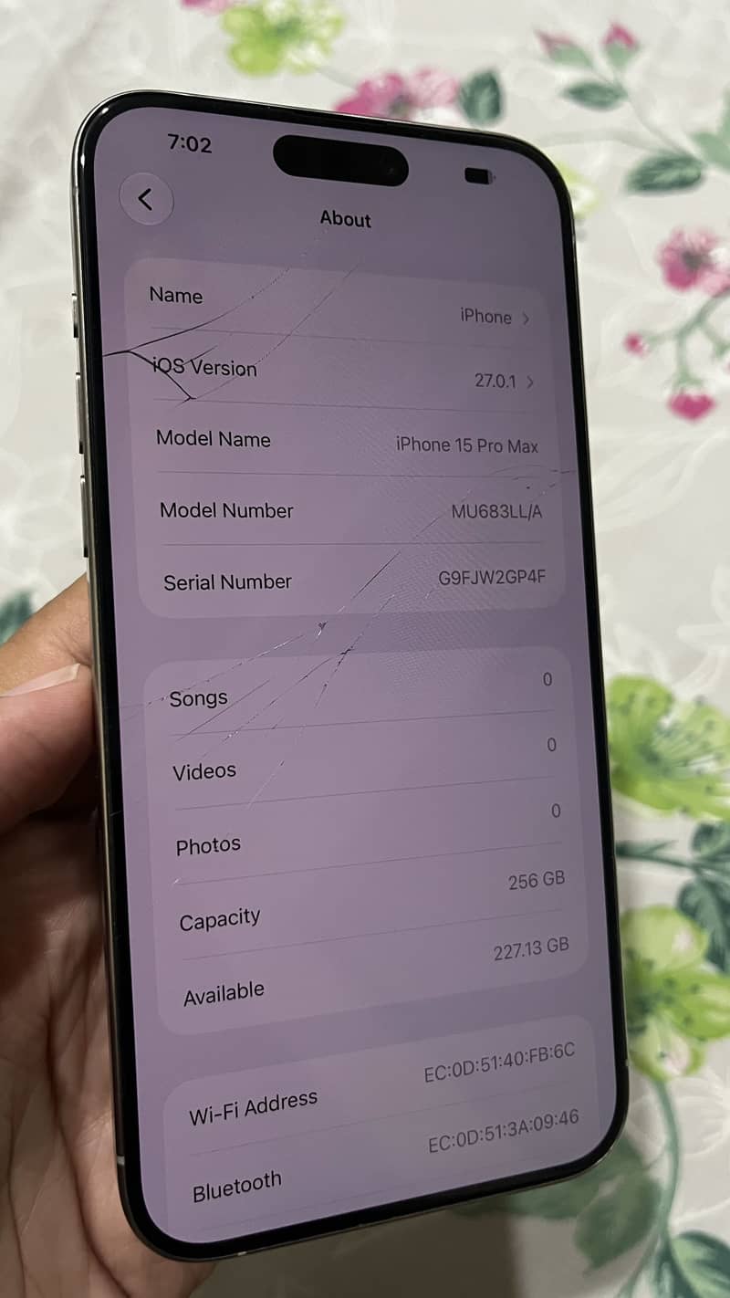 Apple iPhone 15 Pro Max 9