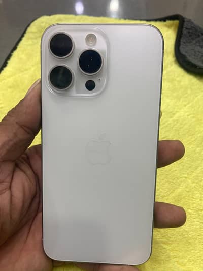 Apple iPhone 15 Pro Max – 97% Battery Health – Face ID Working