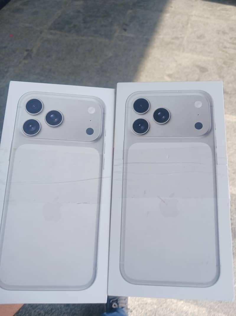 Apple iPhone 17 Pro Max 0