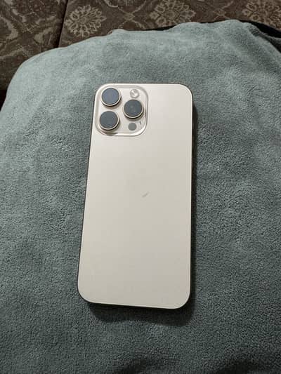 Apple iPhone 16 Pro Max