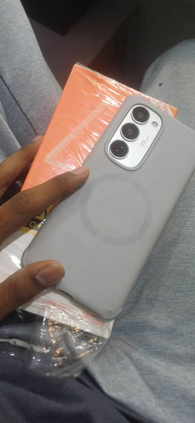 Tecno spark 40 pro +