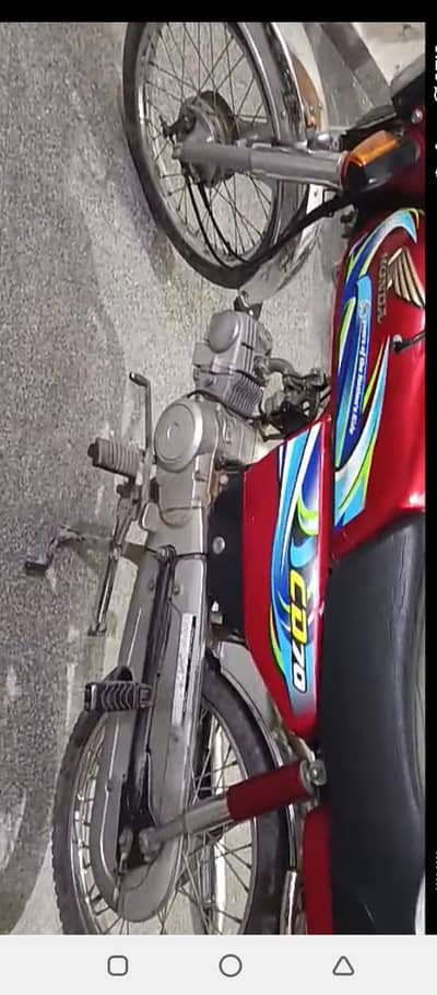 Honda CD70 2024 bhot achi cadition mein hy
