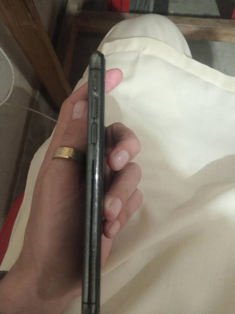 Apple iPhone X 3