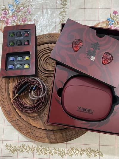 Tangzu Waner 2 Red Lion edition IEM 3.5mm with mic