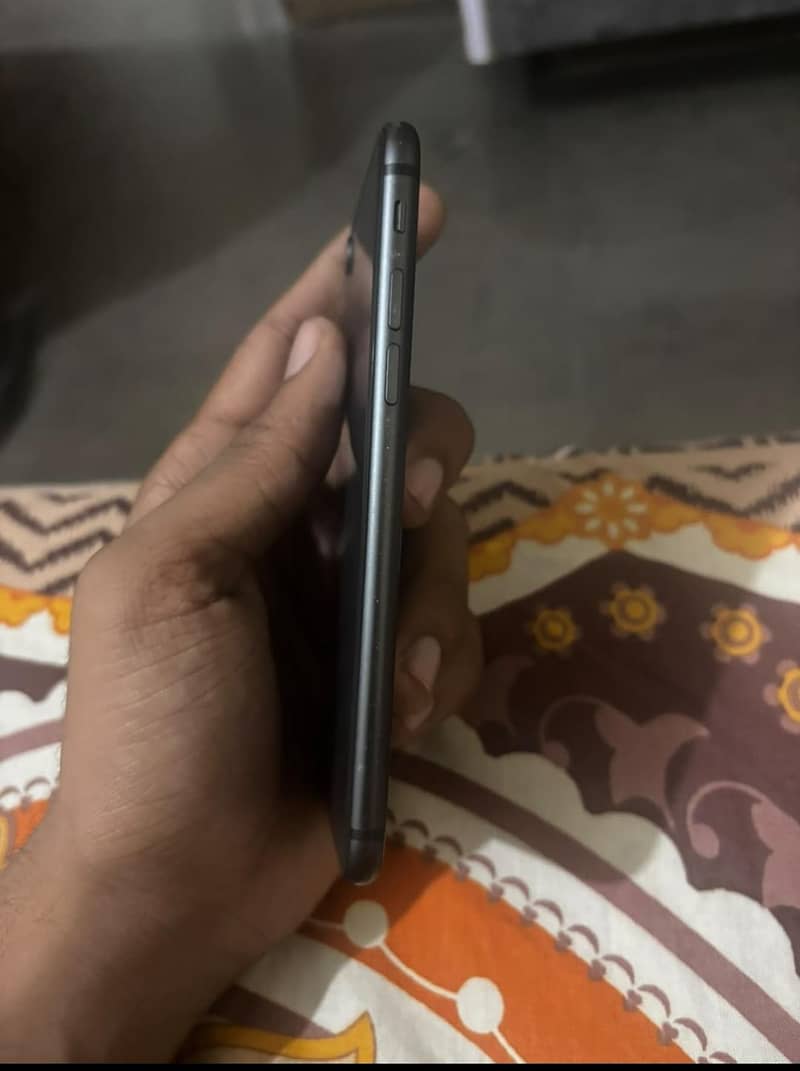 Apple iPhone 8 2
