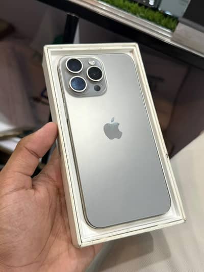 Apple iPhone 15 Pro Max
