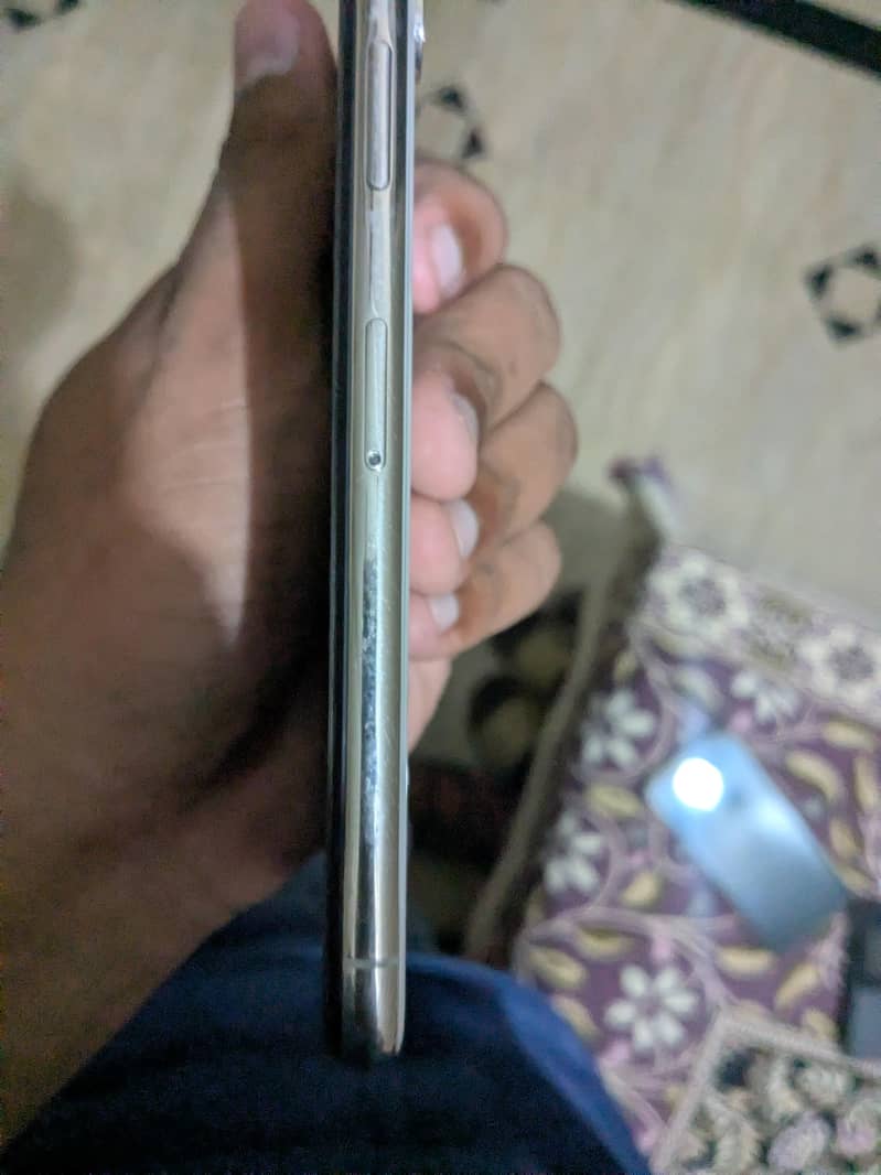 Apple iPhone X 2