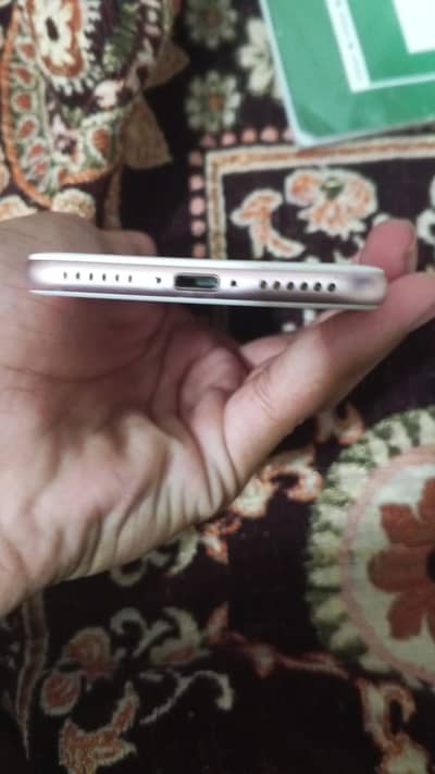 Apple iPhone 7