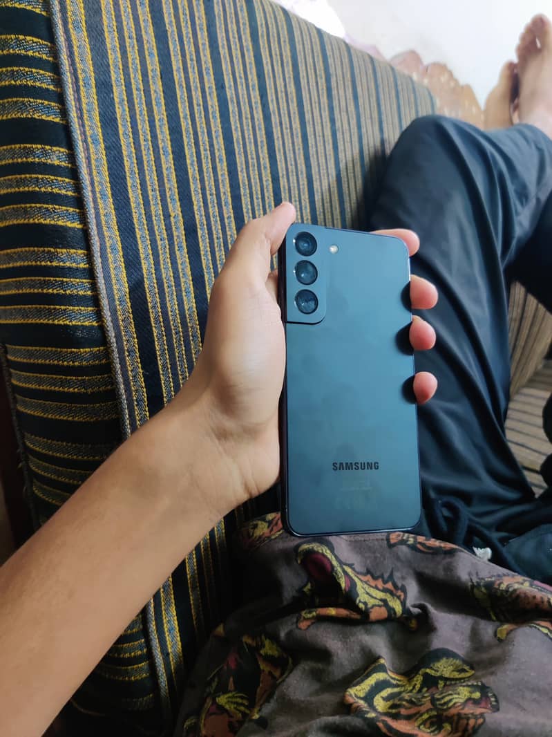Galaxy s22 2