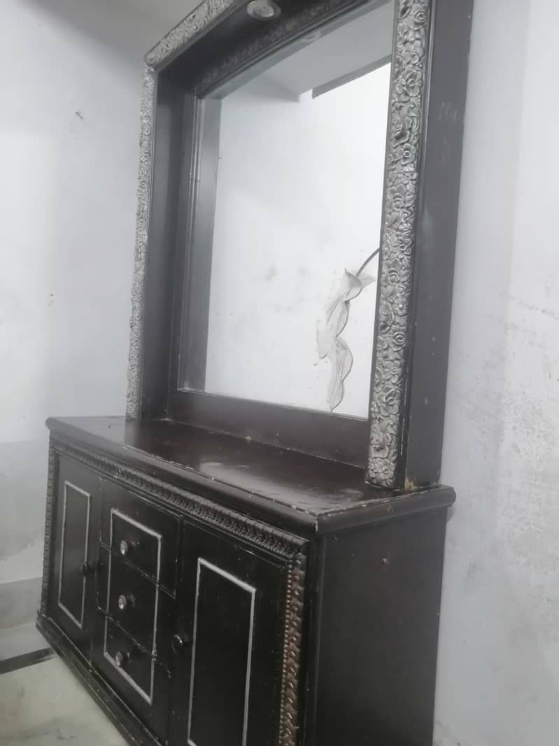Dressing table 2