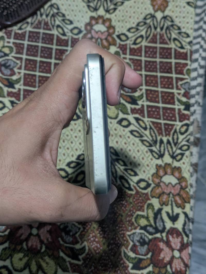Realme C75 3