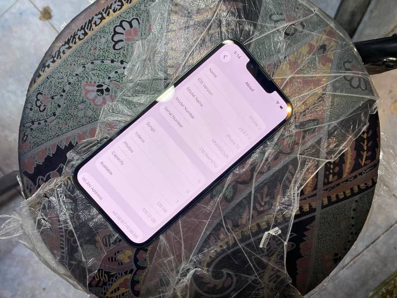 Apple iPhone 13 6