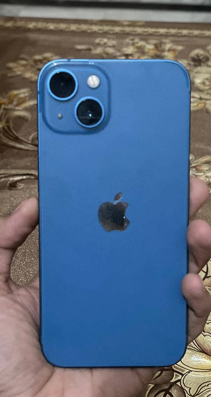 Apple iPhone 13 0