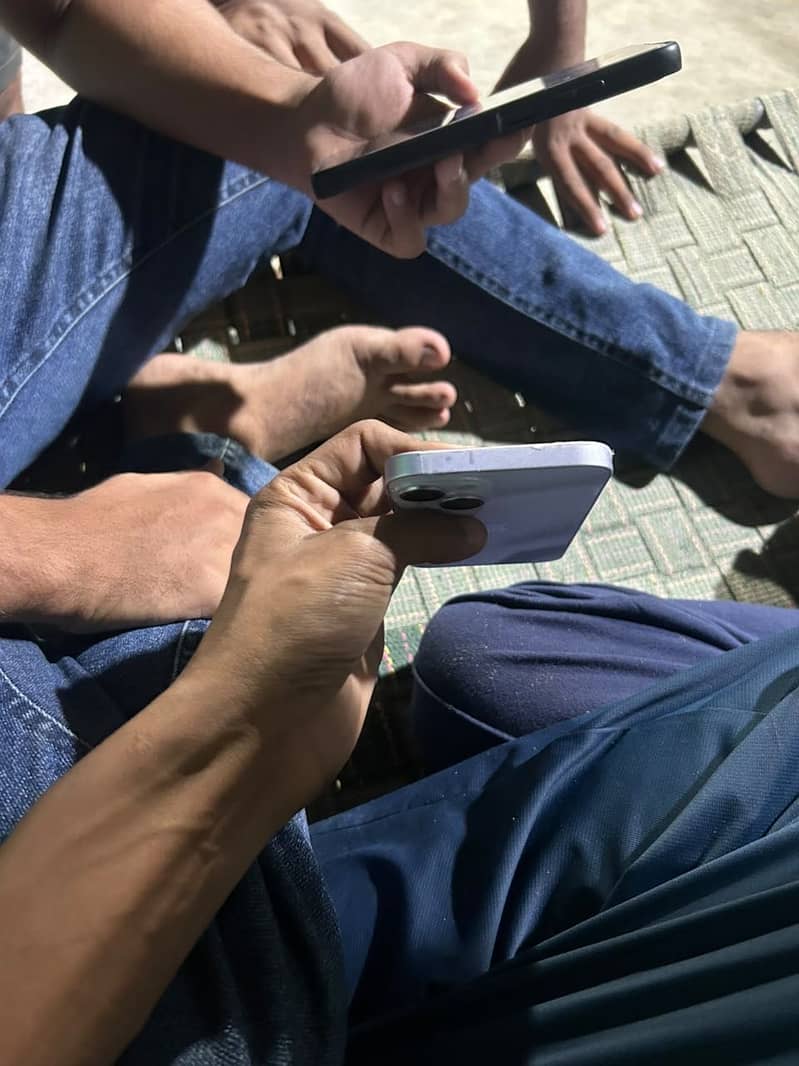 Apple iPhone 14 5