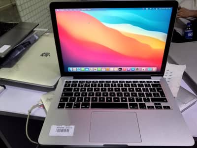 Apple MacBook pro 13 inch ( Early 2015) 16GB Ram Core i5 Retina
