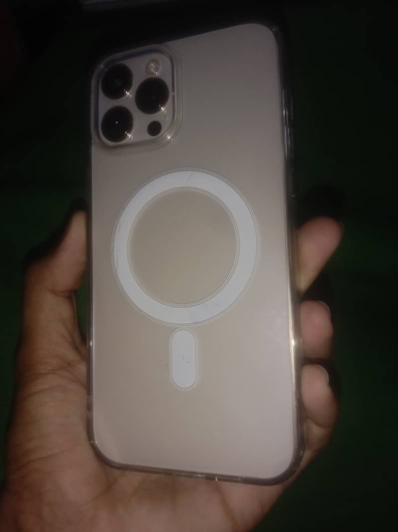 iphone 12 pro max 3