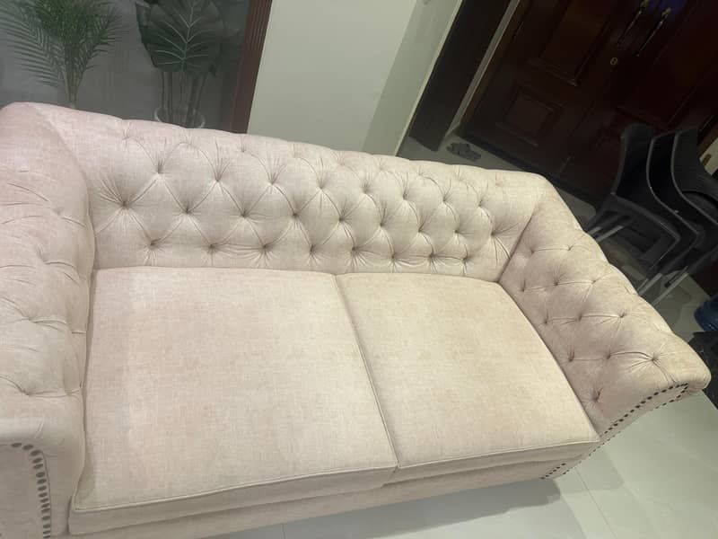 Sofa (single) 1