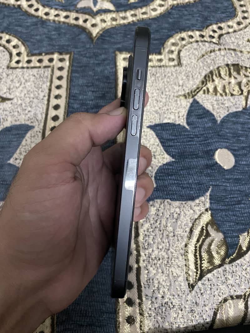 Iphone 14pro max 2