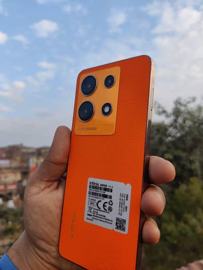 Infinix Note 30
