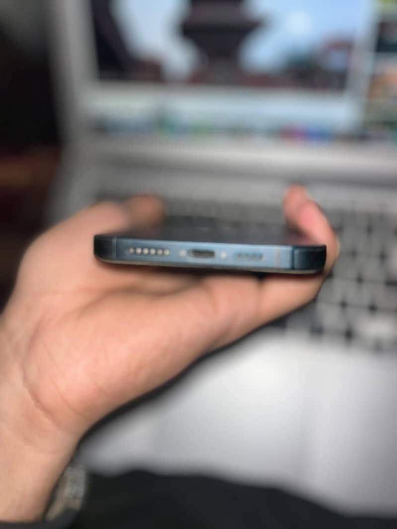 Apple iPhone 14 plus 4