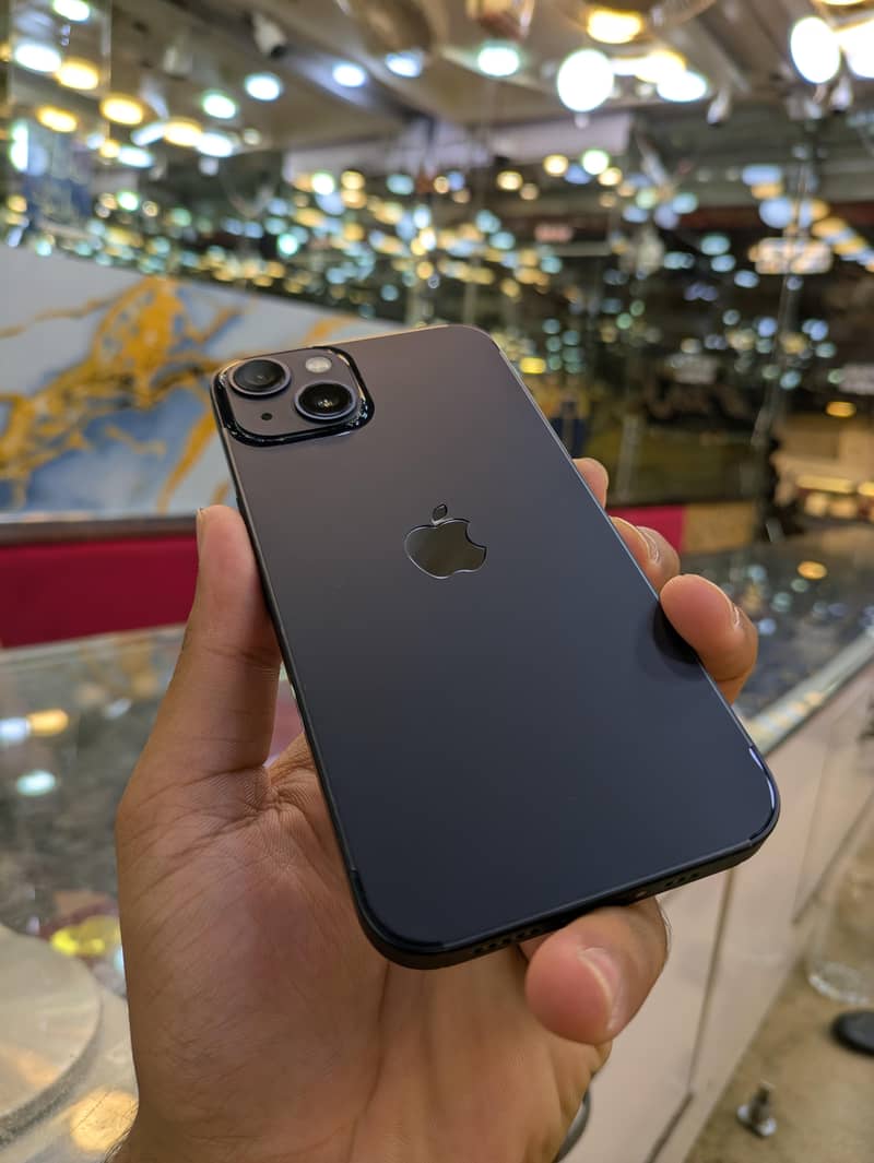 Apple iPhone 13 mini 1