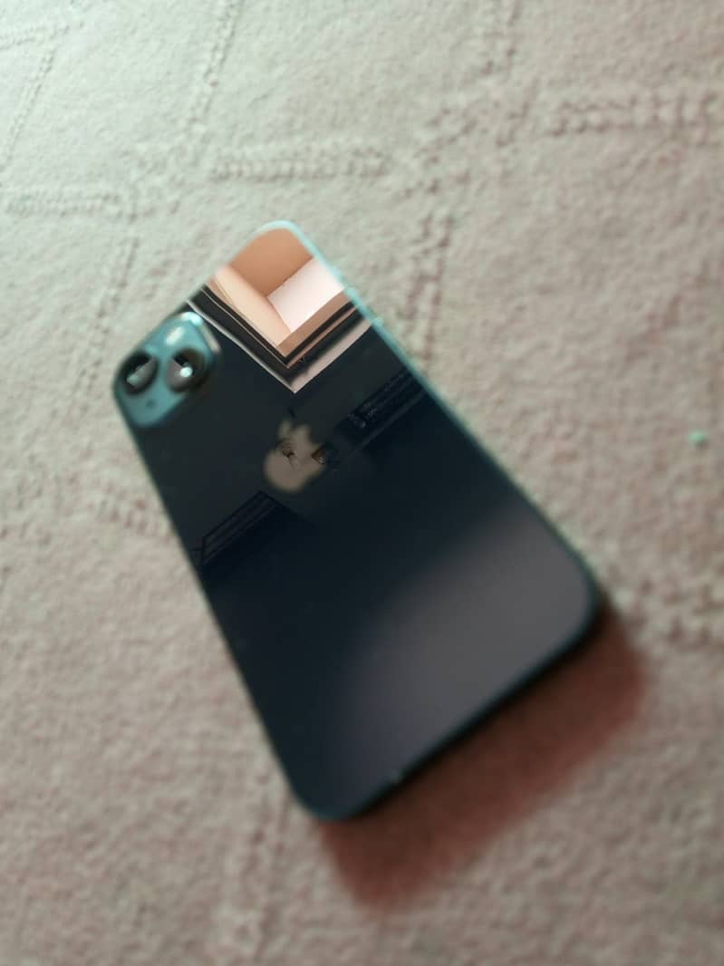 Apple iPhone 13 3