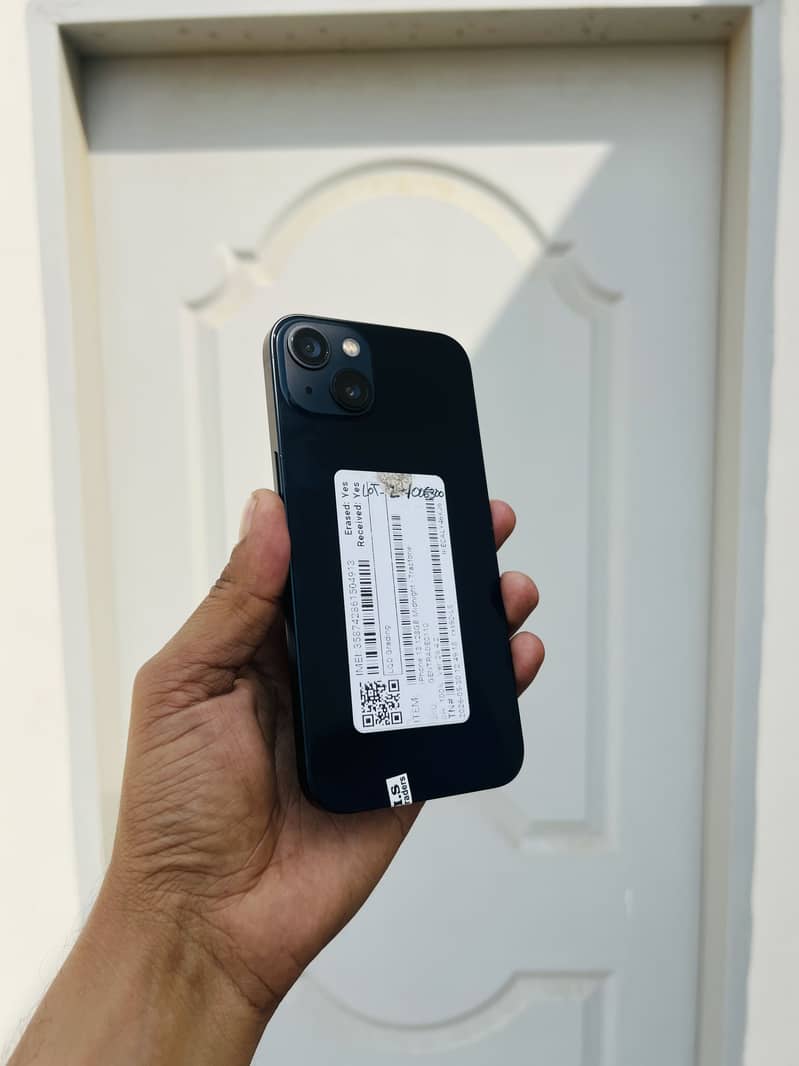 Apple iPhone 13 0