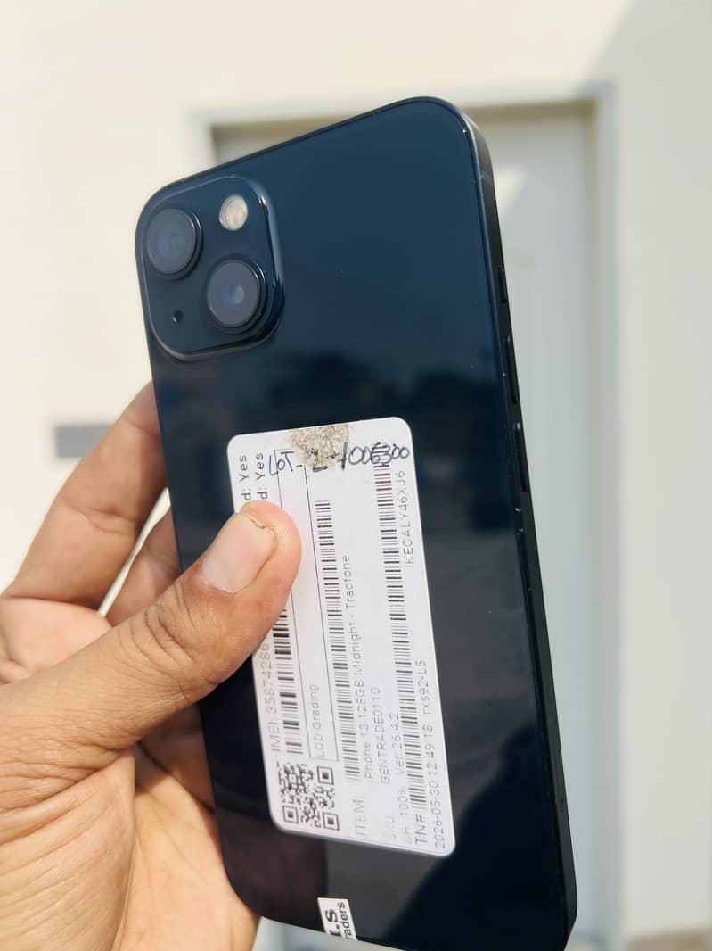 Apple iPhone 13 5