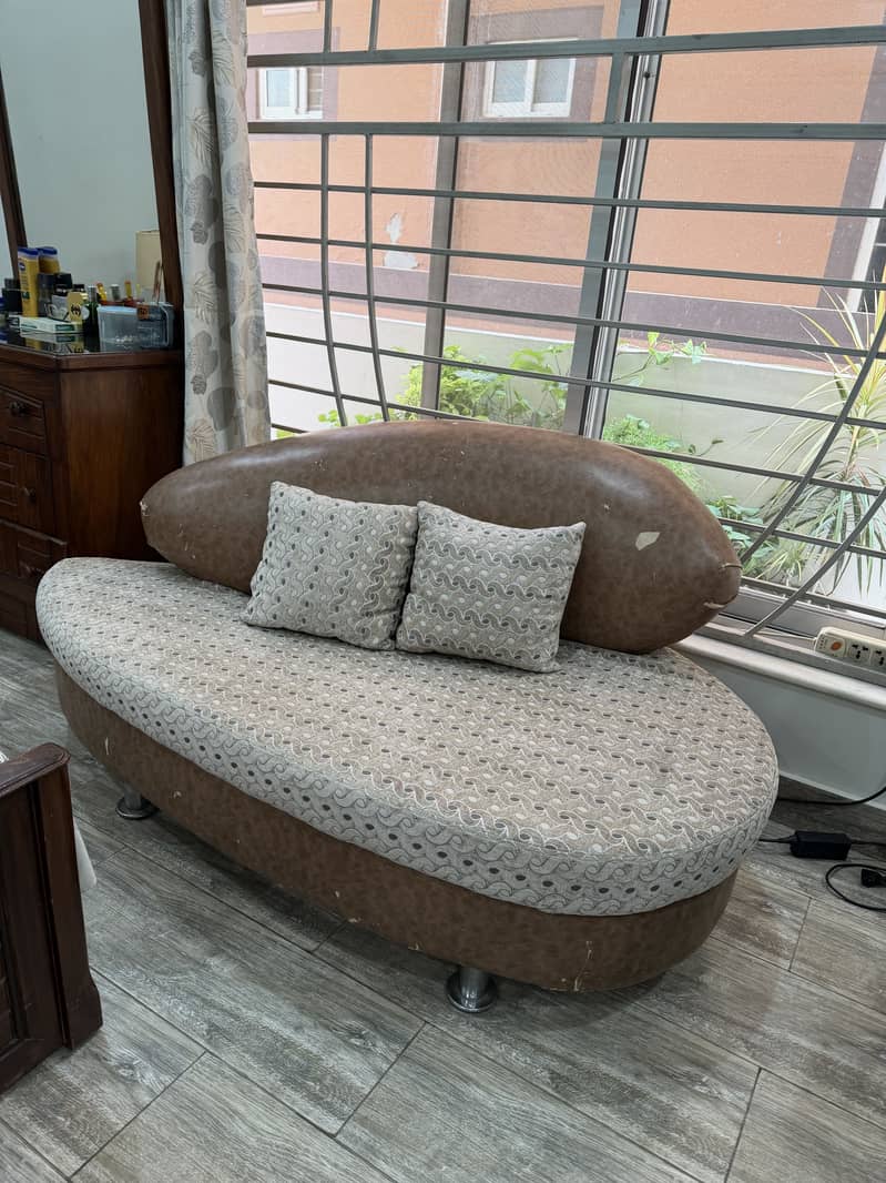 2 seater sofa 0