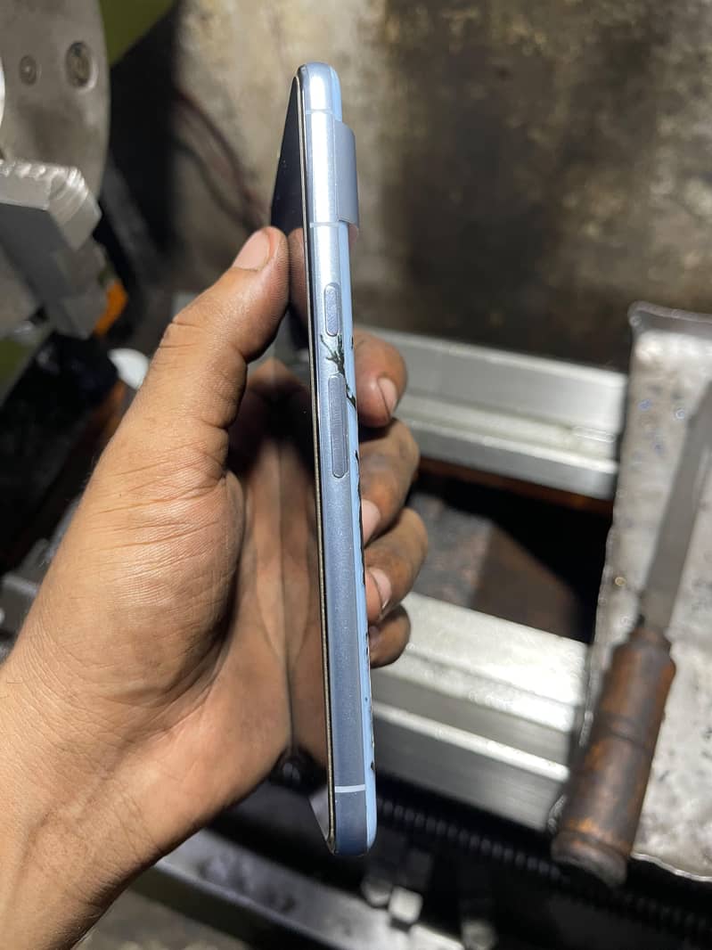 Google Pixel 8 Pro 4
