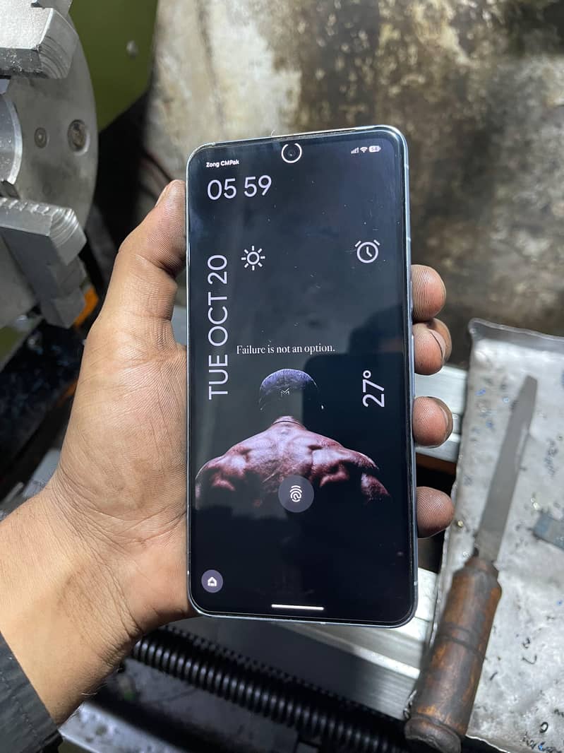 Google Pixel 8 Pro 6