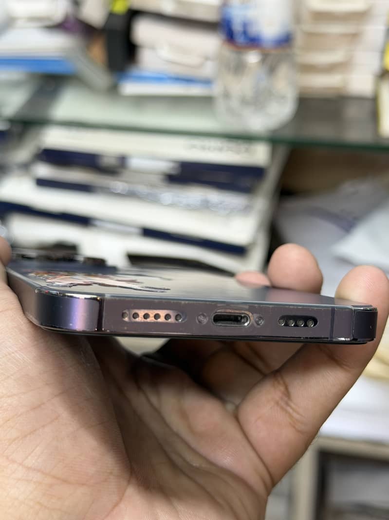Apple iPhone 14 Pro Max 2