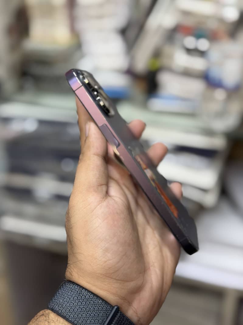 Apple iPhone 14 Pro Max 5