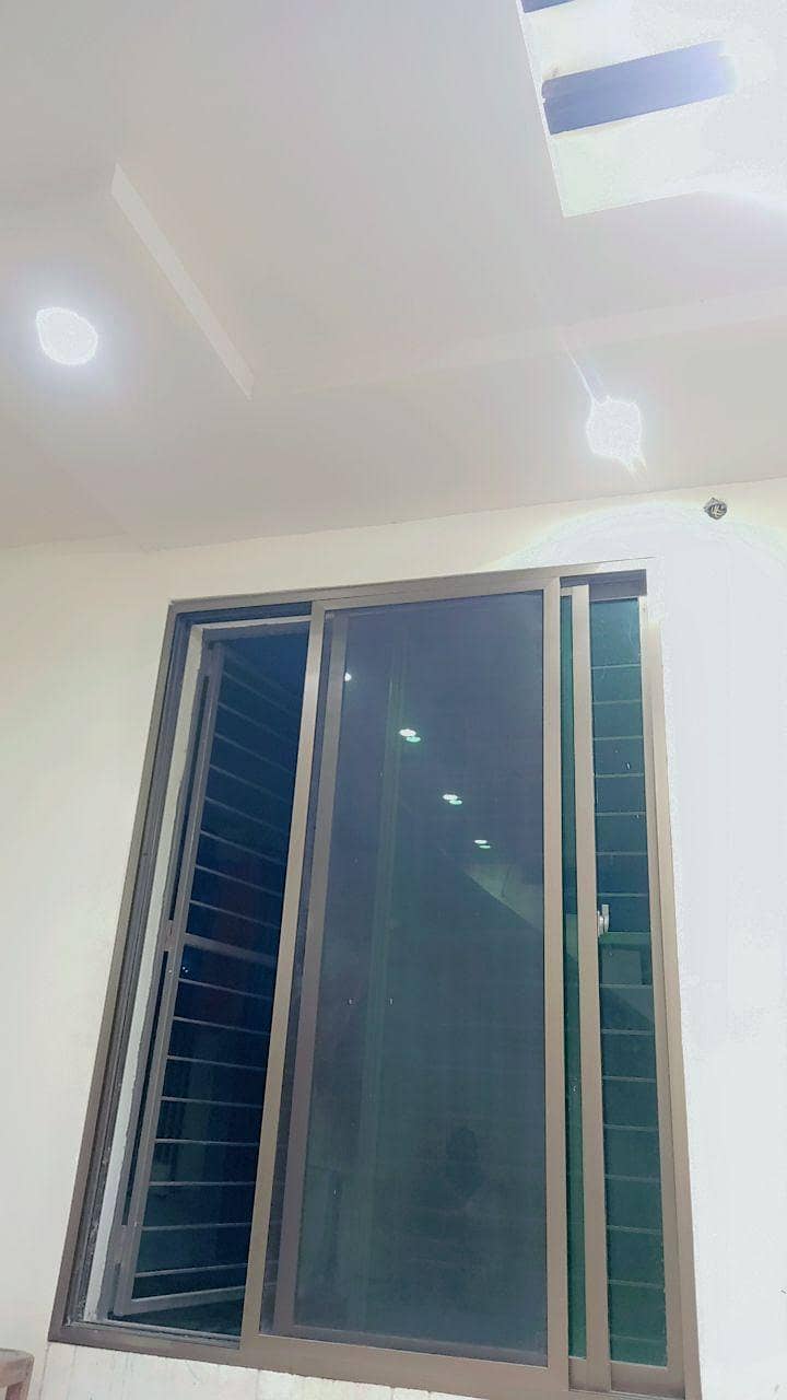 ALUMINIUM WINDOW 1