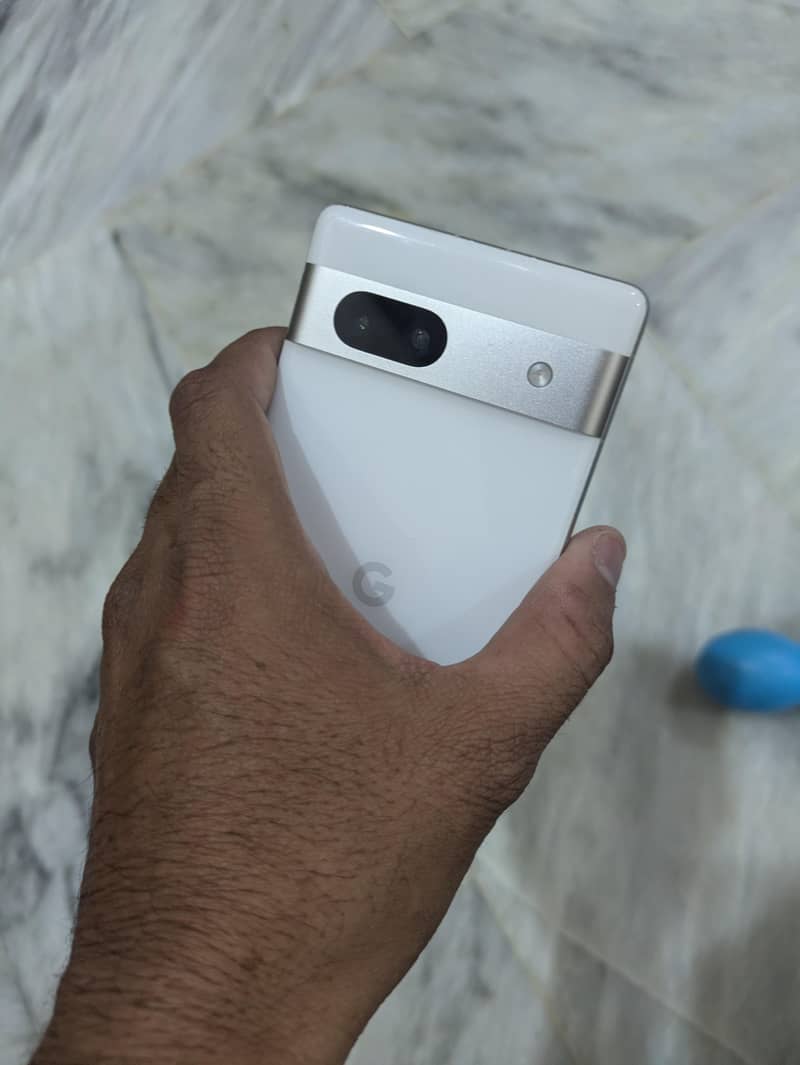 Google Pixel 7a 2