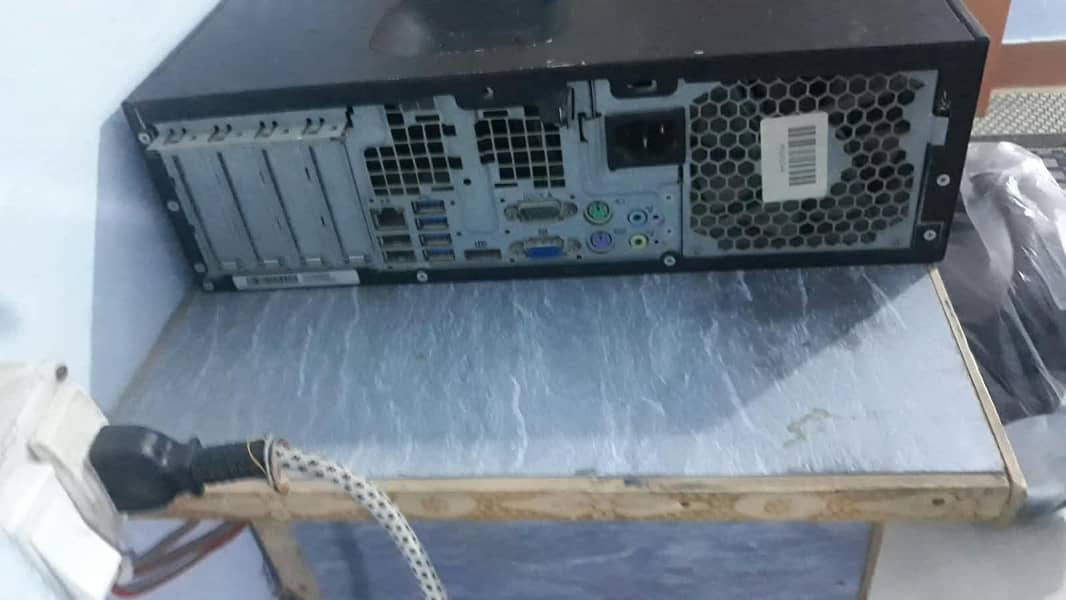 Computer Hp Desktop 4