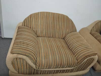 5 seater sofa set for sale in good condition
