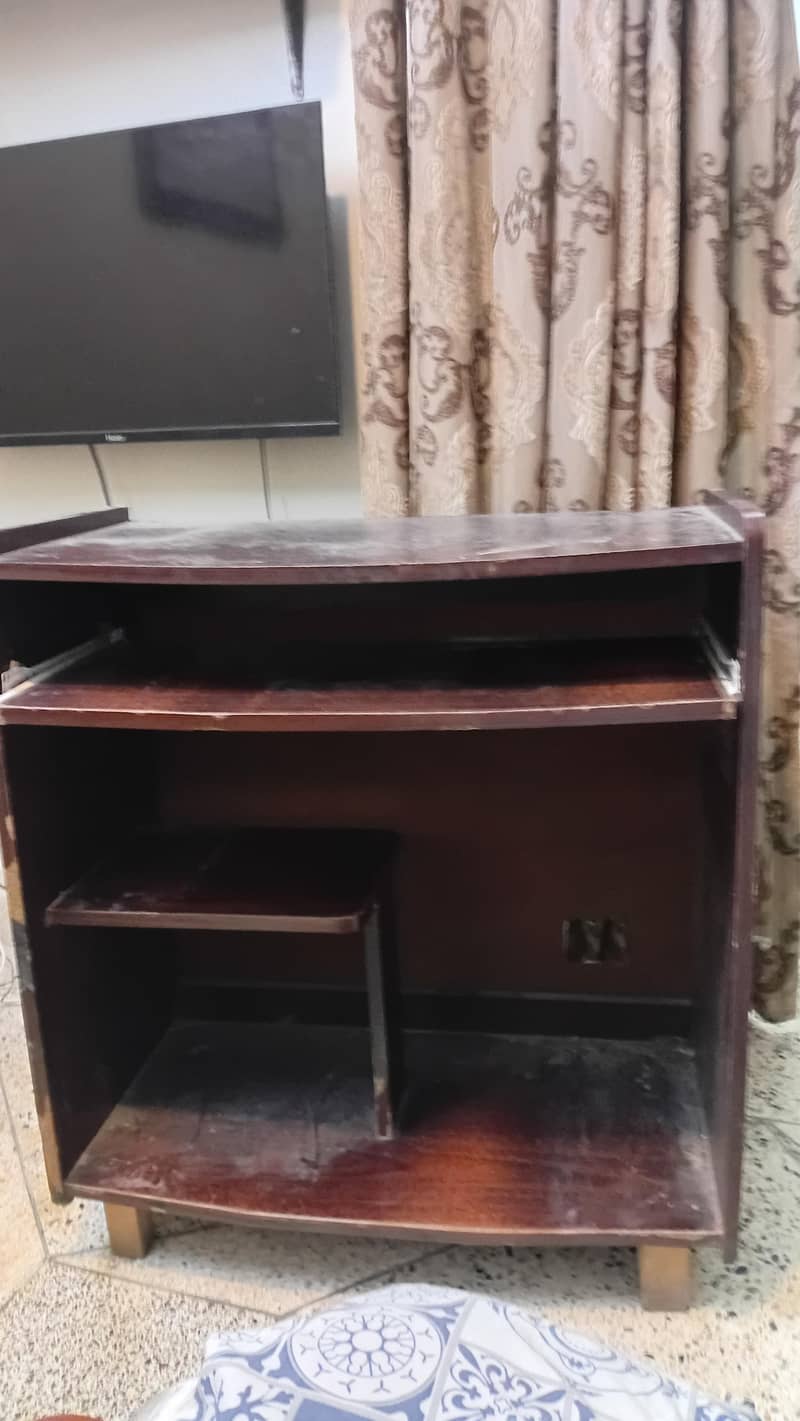 computer table 1