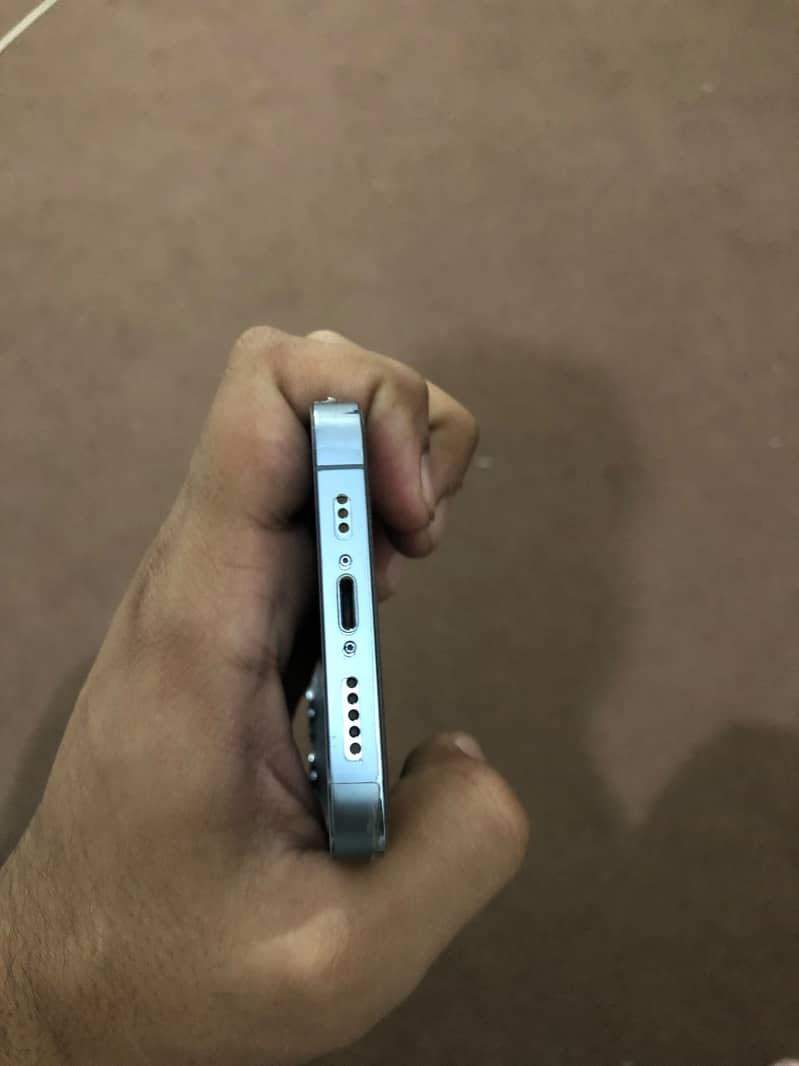 Apple iPhone 13 Pro 1