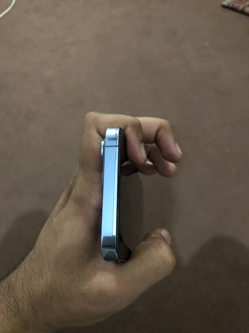 Apple iPhone 13 Pro 5