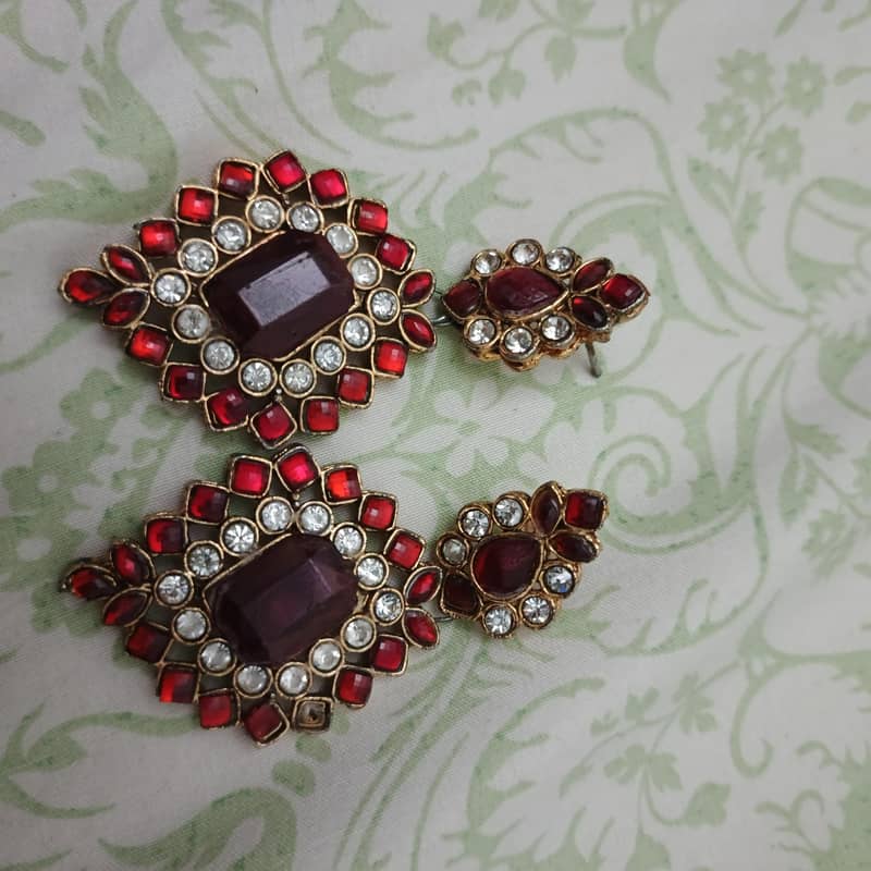 fancy earrings 0