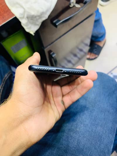 Apple iPhone SE 2020