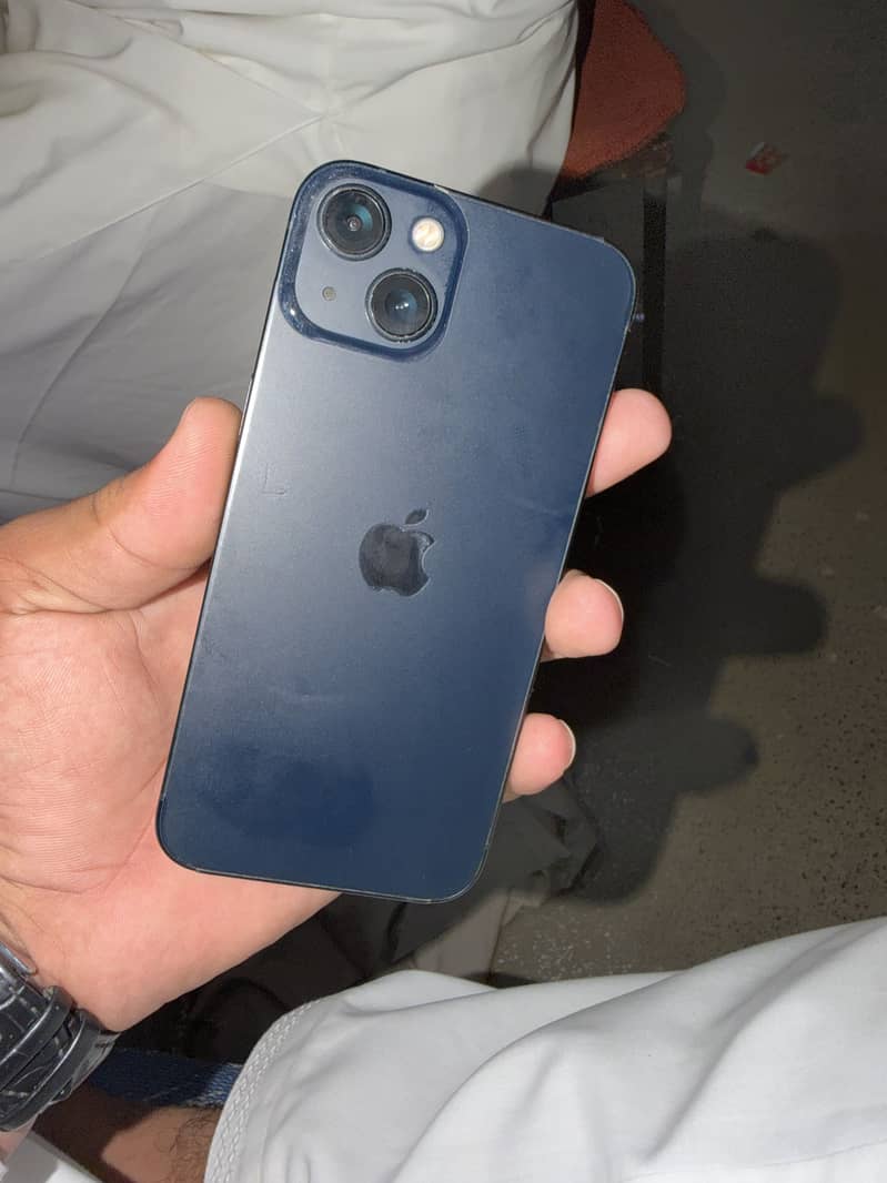 Apple iPhone 13 3