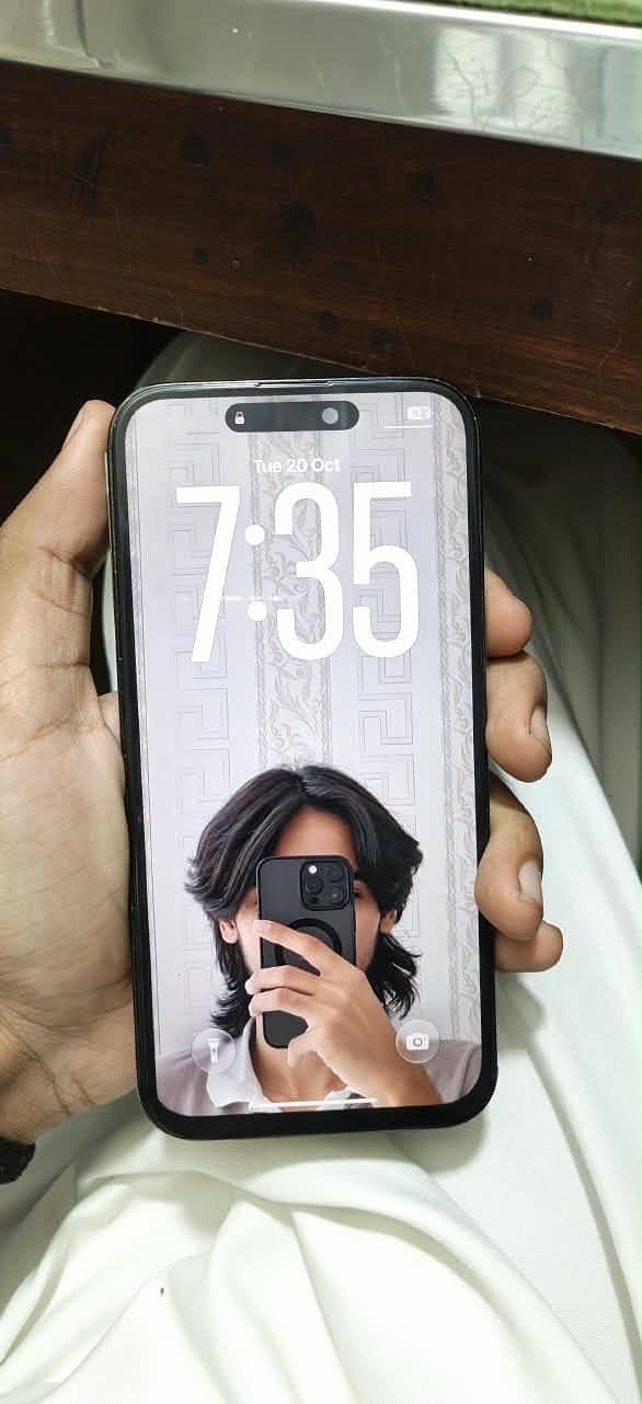 Apple iPhone 14 Pro Max 1
