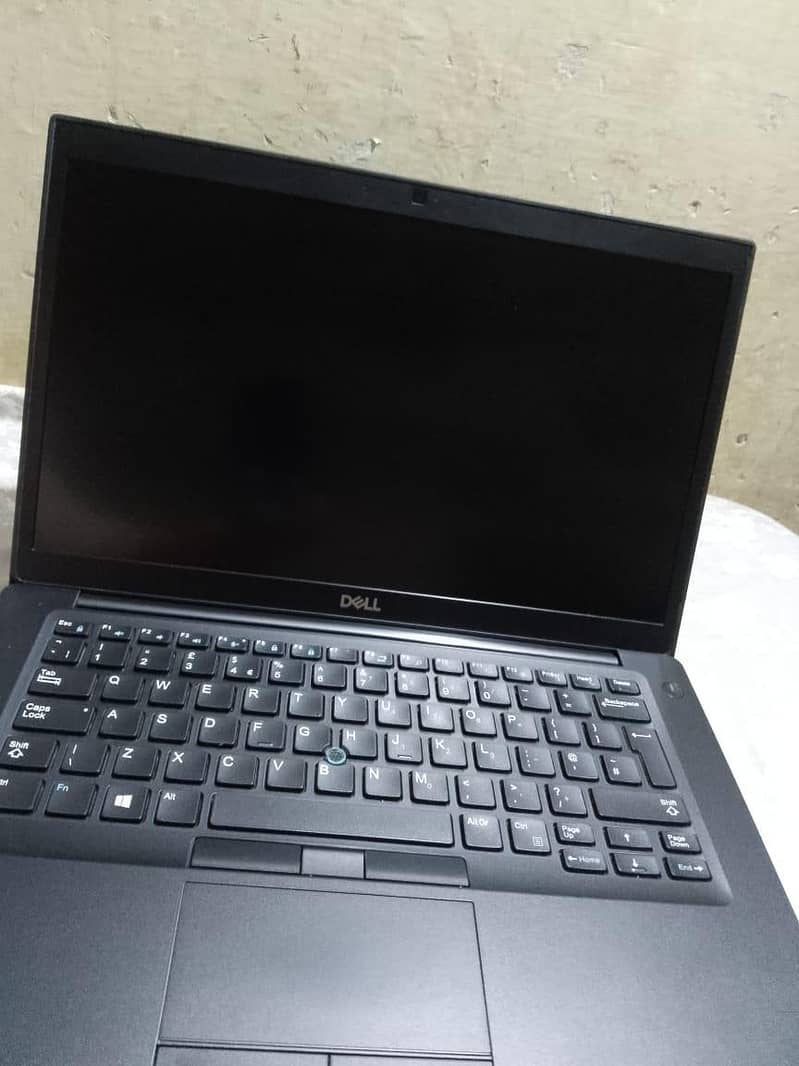7490 Dell 0