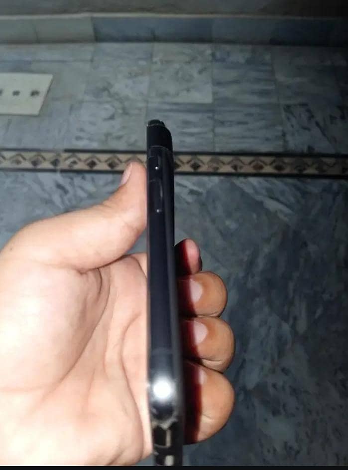 Google Pixel 8 3