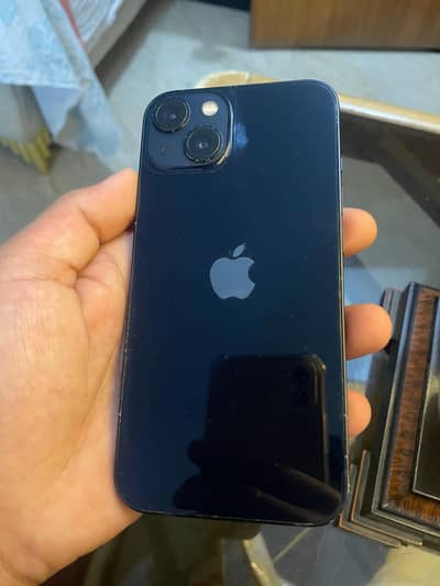Apple iPhone 13