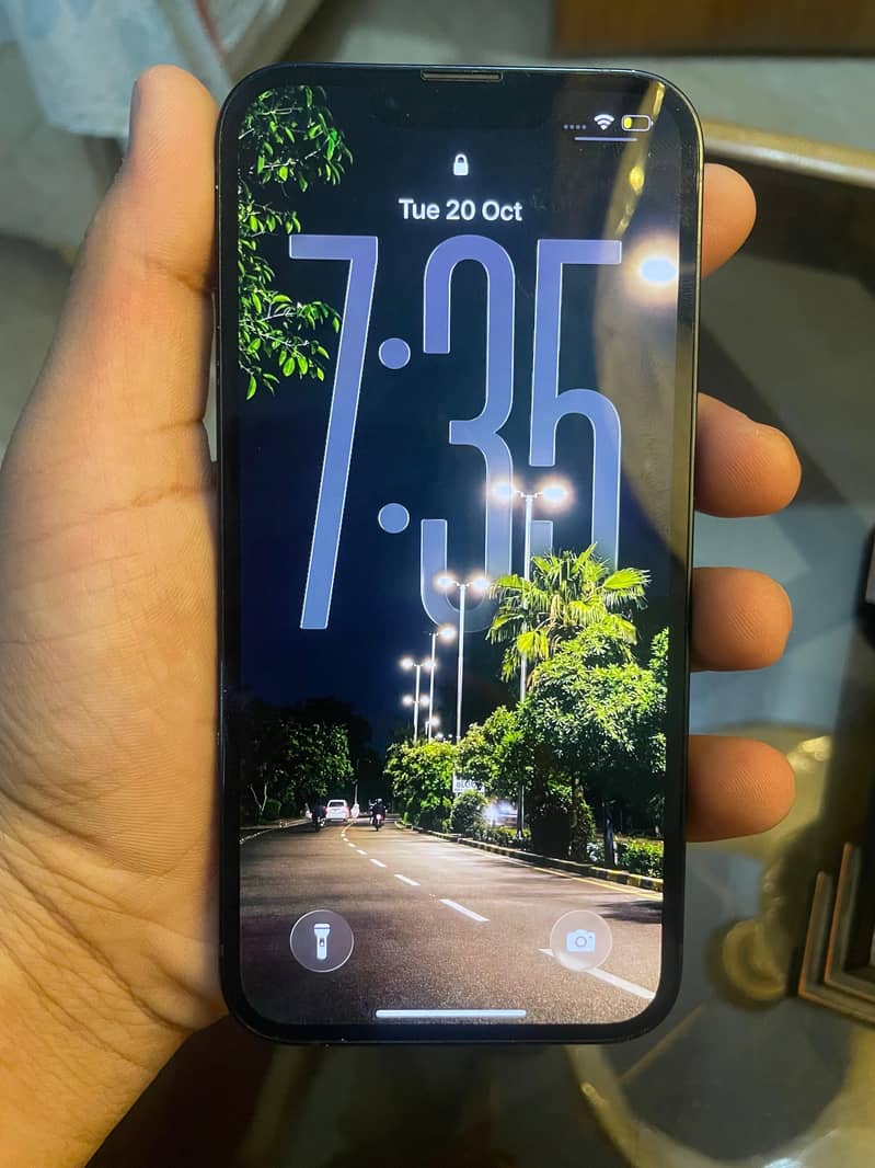 Apple iPhone 13 3